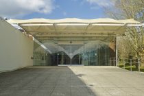James Hockey gallery entrance with a large scale vinyl graphic for the Odundo exhibition